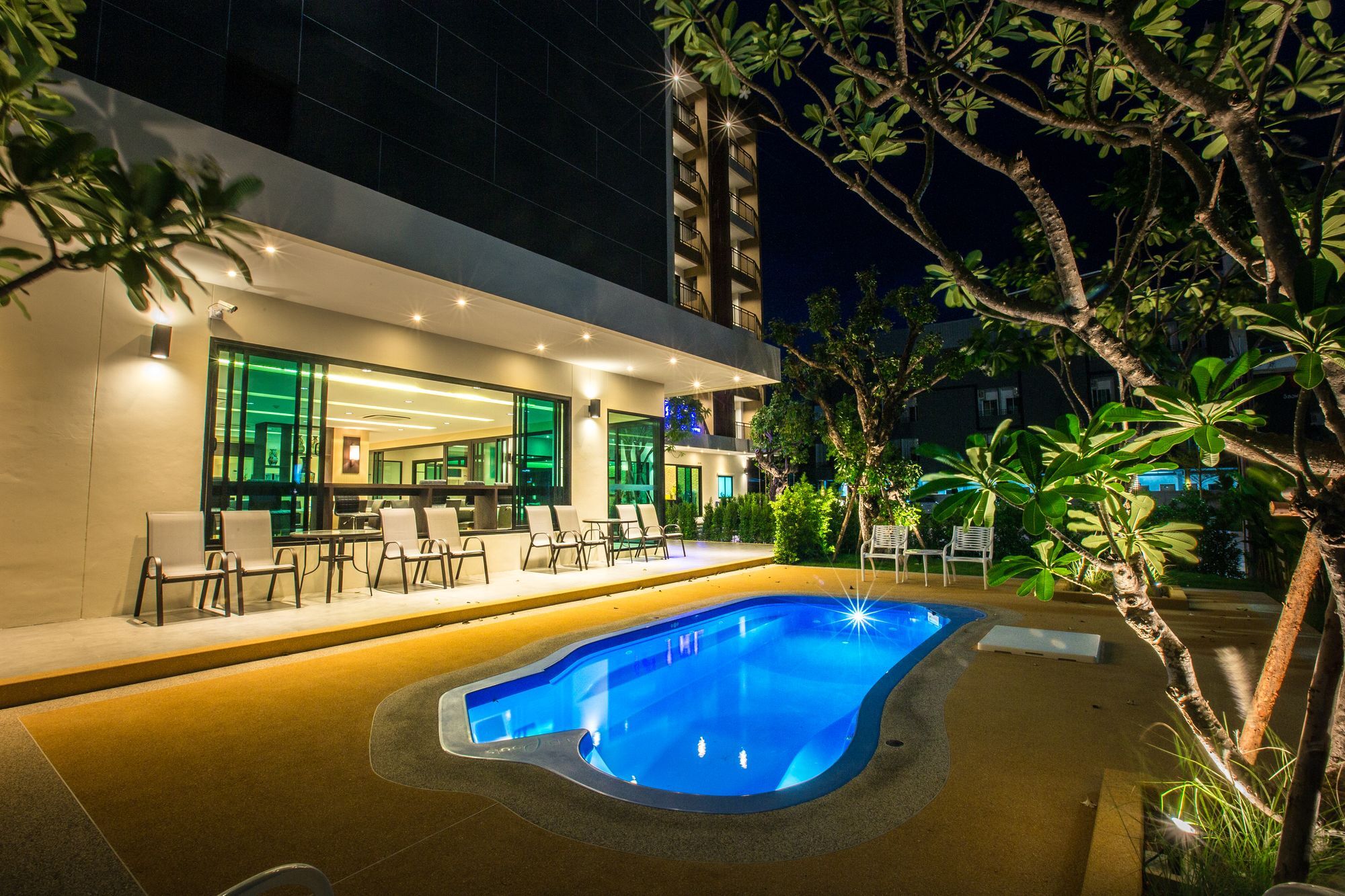 L Hotel 坤敬 外观 照片
