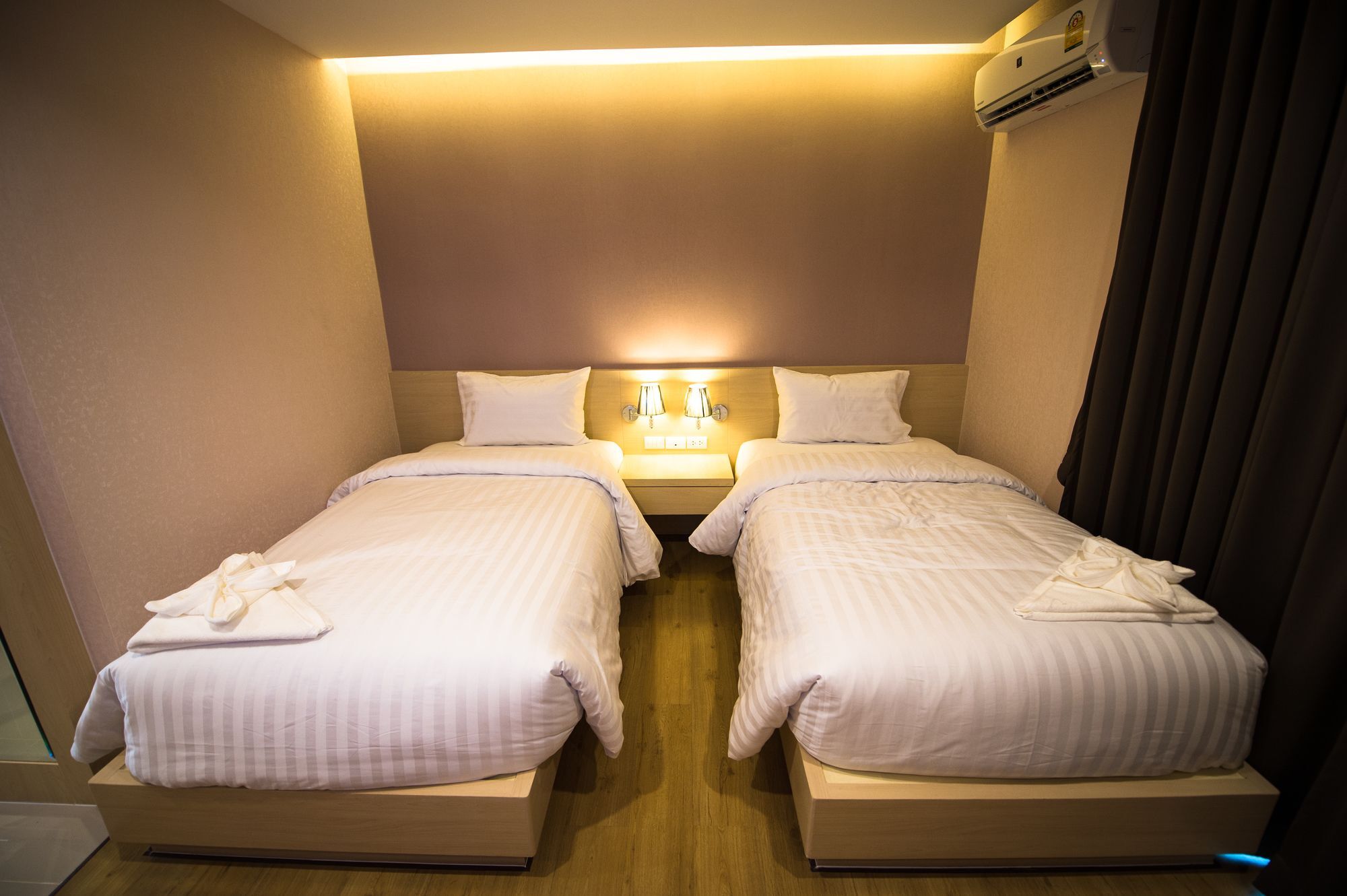 L Hotel 坤敬 外观 照片